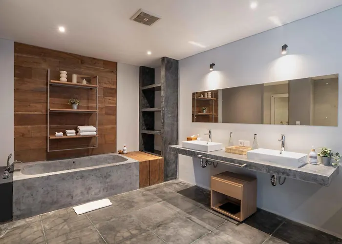Sin Nombre Bali - Sauna, Ice Bath & Roof Terrace Villa
